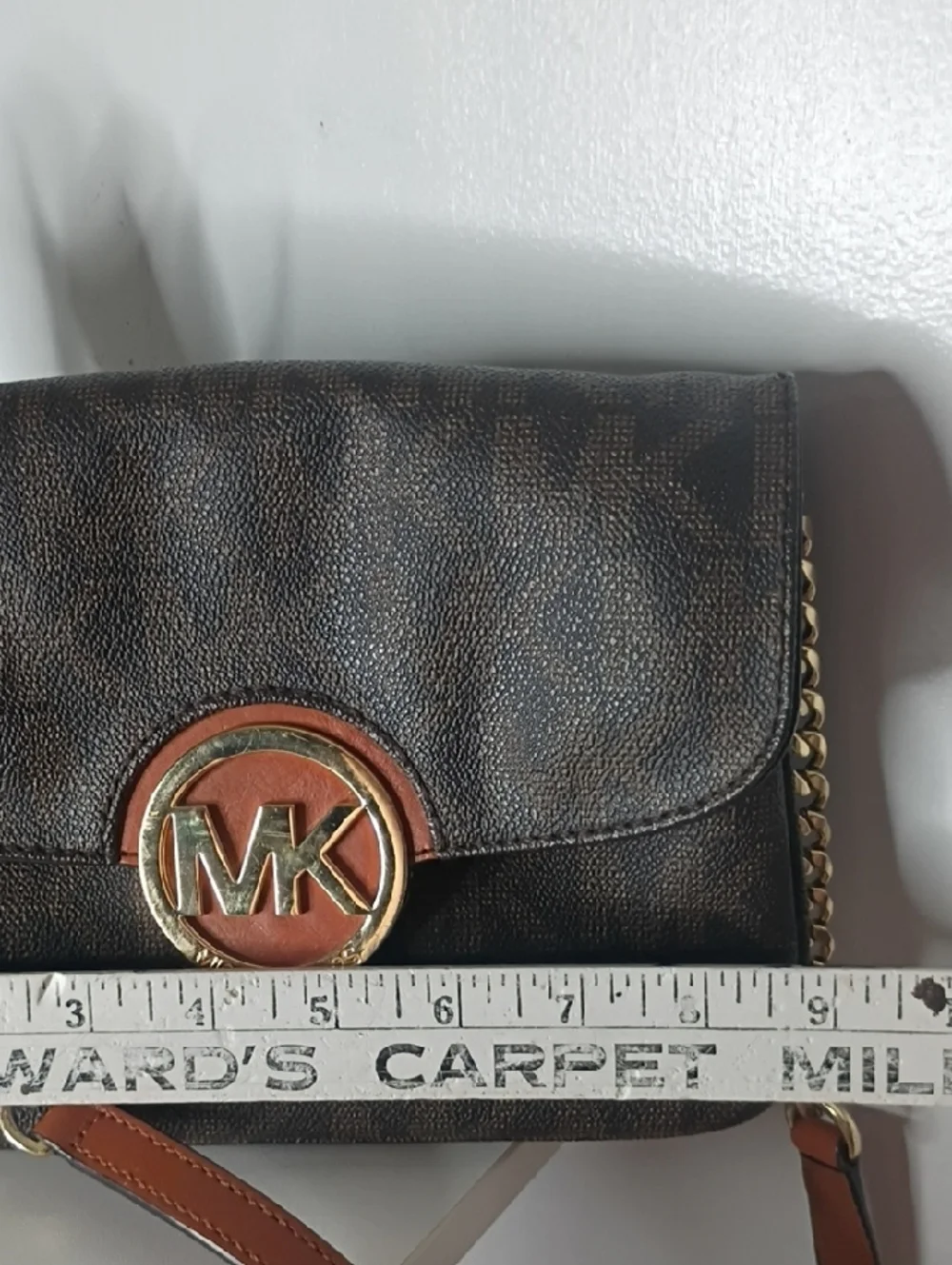 Michael Kors Fulton Flap Gusset Crossbody Ba